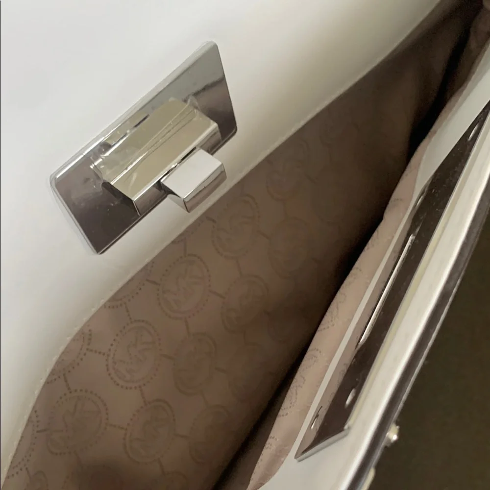 Michael Kors Silver and White Tote Bag with Geometric Design